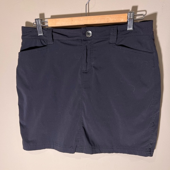 Eddie Bauer Black Adventurer 2.0 Skort Women’s Size 4 - Picture 8 of 11